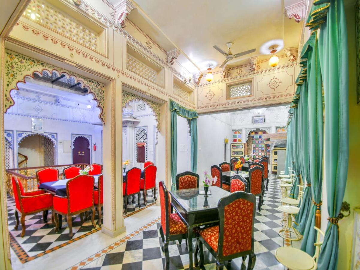 Shree Jagdish Mahal Heritage Hotel Udaipur Exteriör bild